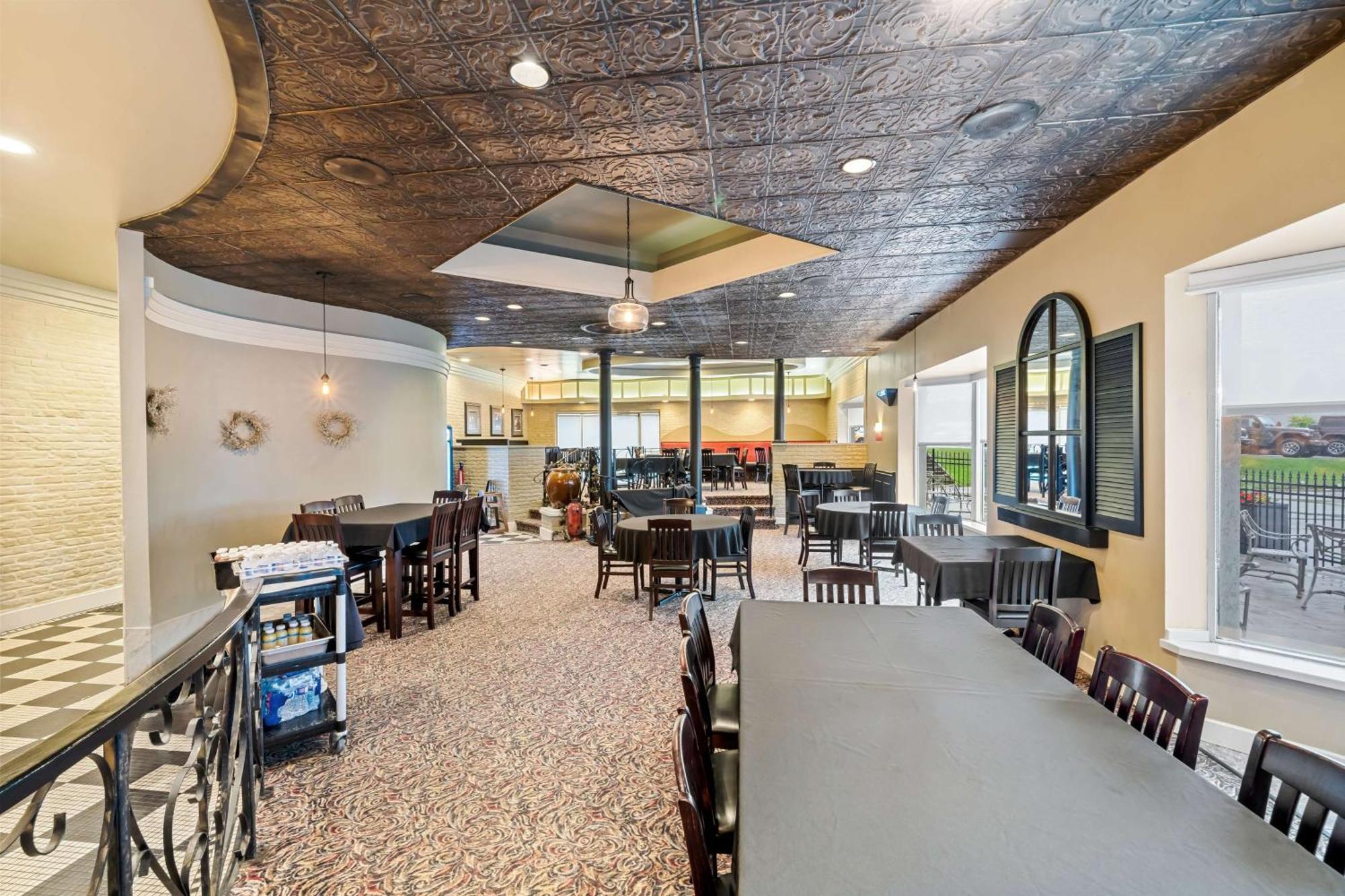 Western Mariposa & Conference Centre 3* Orillia